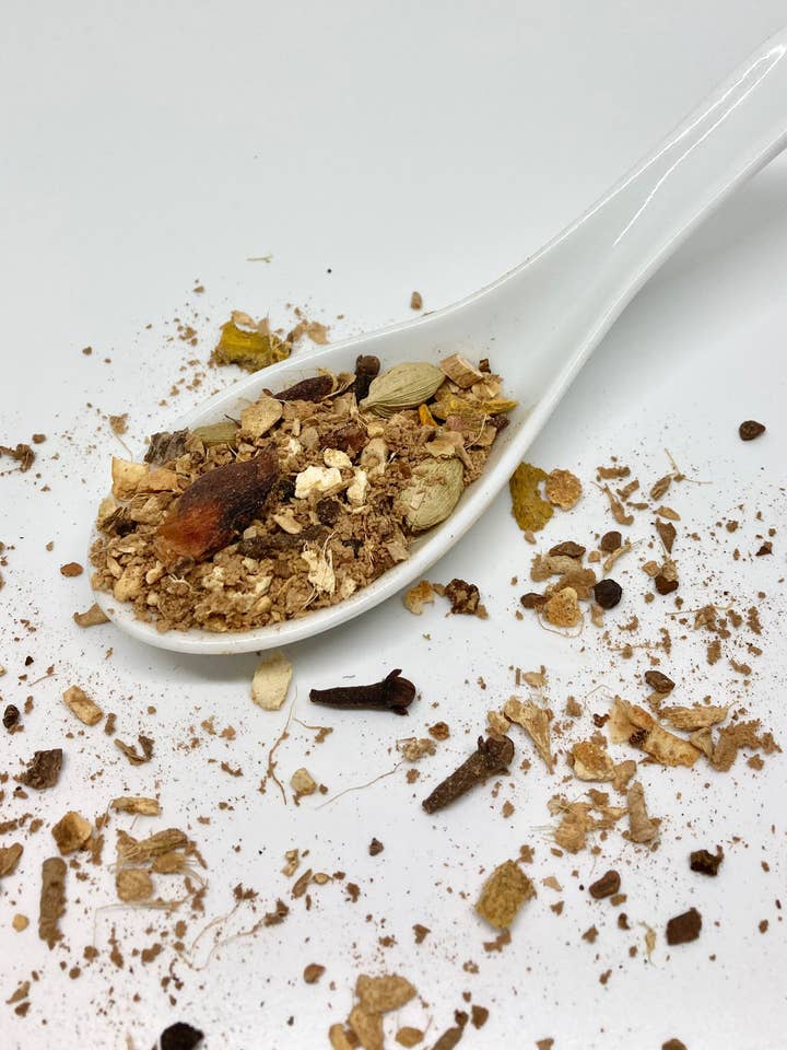 Mushroom Chai Herbal Tea Blend, 2 oz/56g for wholesale by Sweet Willow Wellness