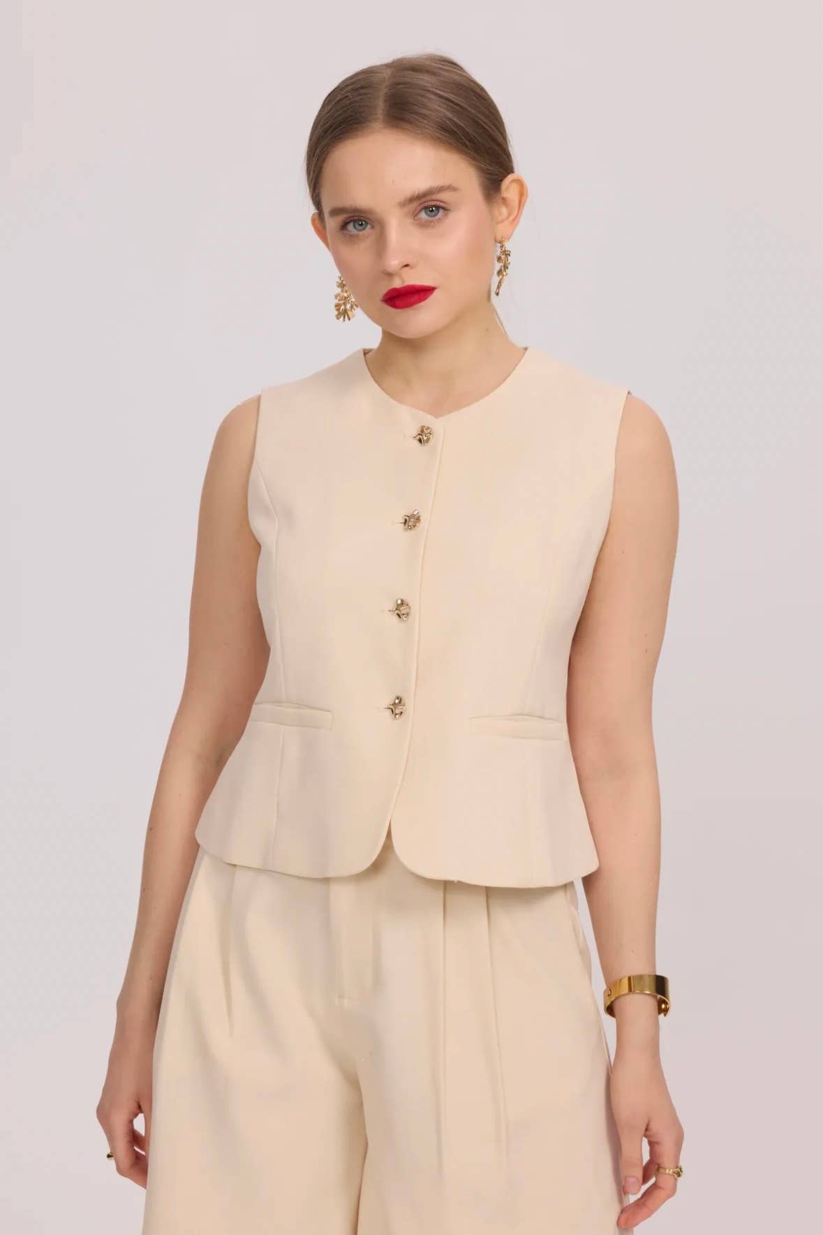 Frime - Wholesale Suit Vest - Women's - Sleeveless vest with golden buttons - 311514