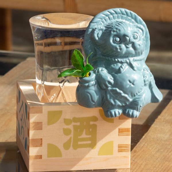 Ametsuchi by Amina Collection - Wholesale Decorative Figurine - SHIGARAKI Ware Sitting TANUKI - Blue0