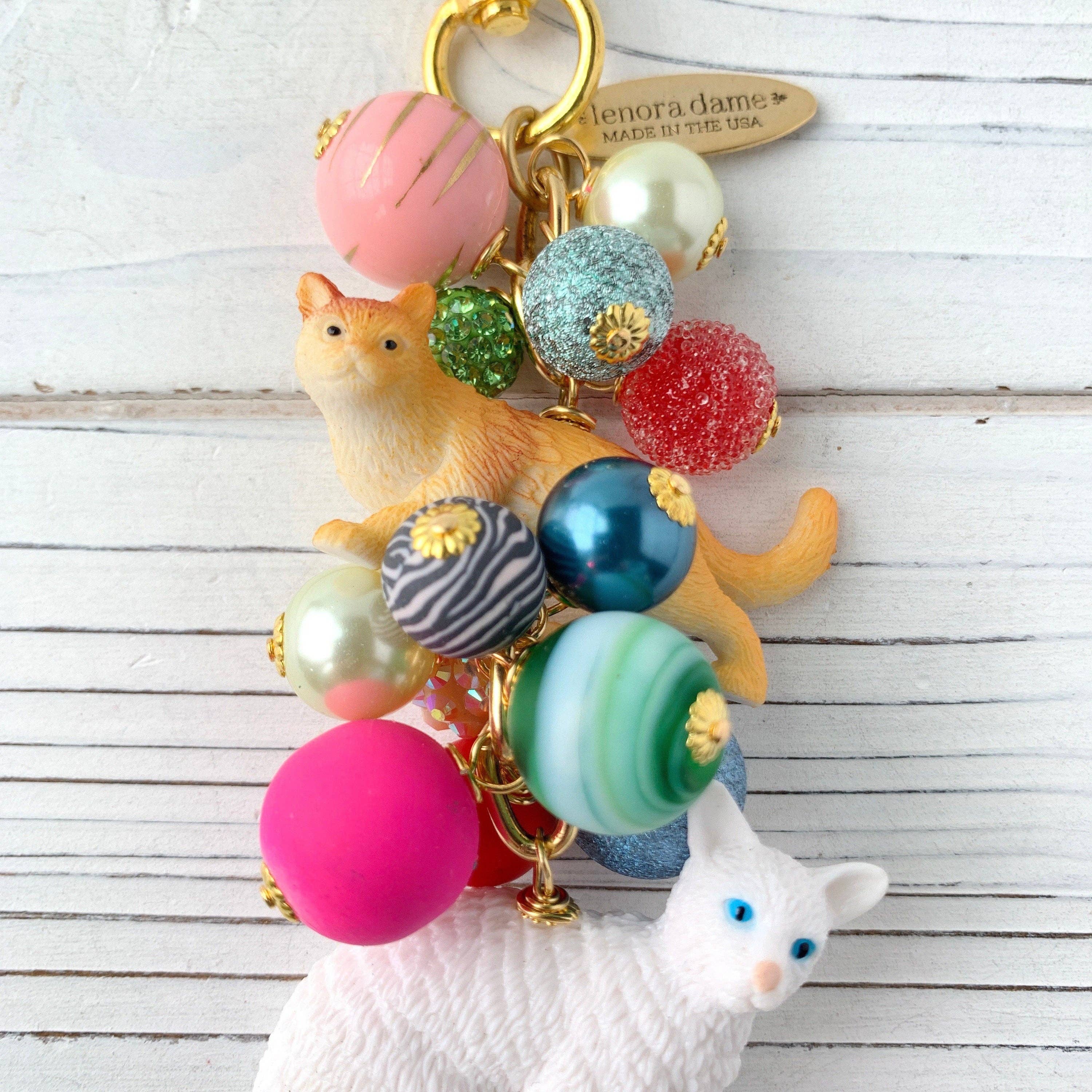 Lenora Dame - Venta al por mayor Llavero - Mujer - Charm para bolso « Here Kitty Kitty » con diseño de gato2