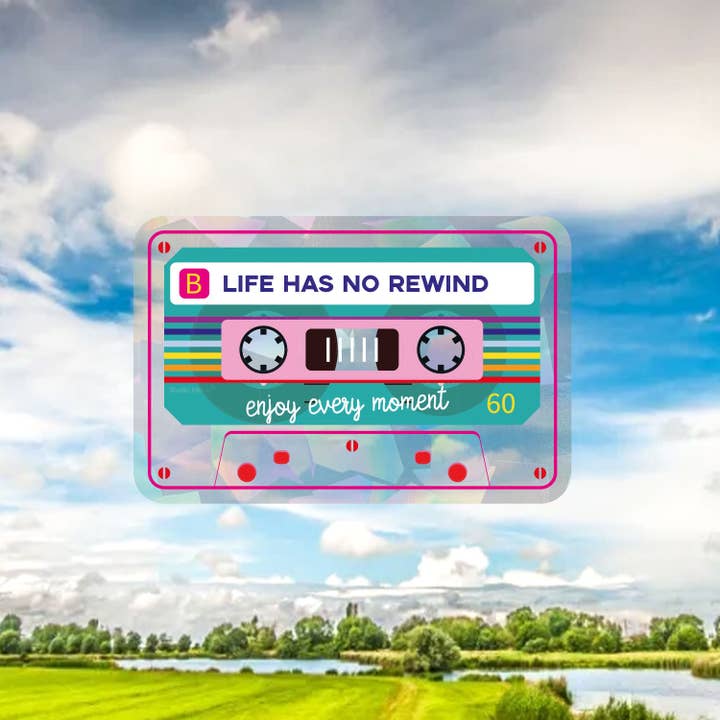 Solfanger Regnbuefremstiller Retro Kassettebånd for engroshandel hos Studio Inktvis