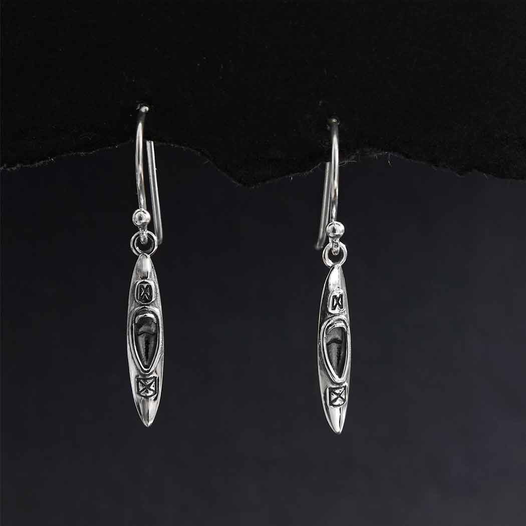 Nina Designs - Vendita all'ingrosso Orecchini pendenti - Orecchini pendenti a forma di kayak in argento Sterling, 31 x 4 mm