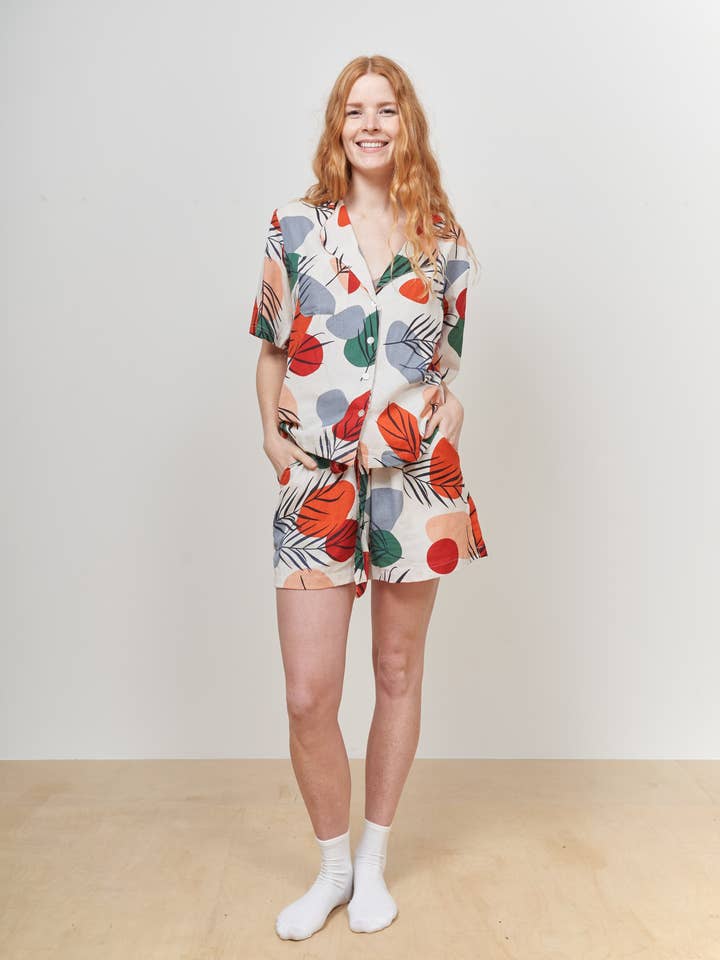 Abstrakt kortærmet skjorte for engroshandel hos Periodical