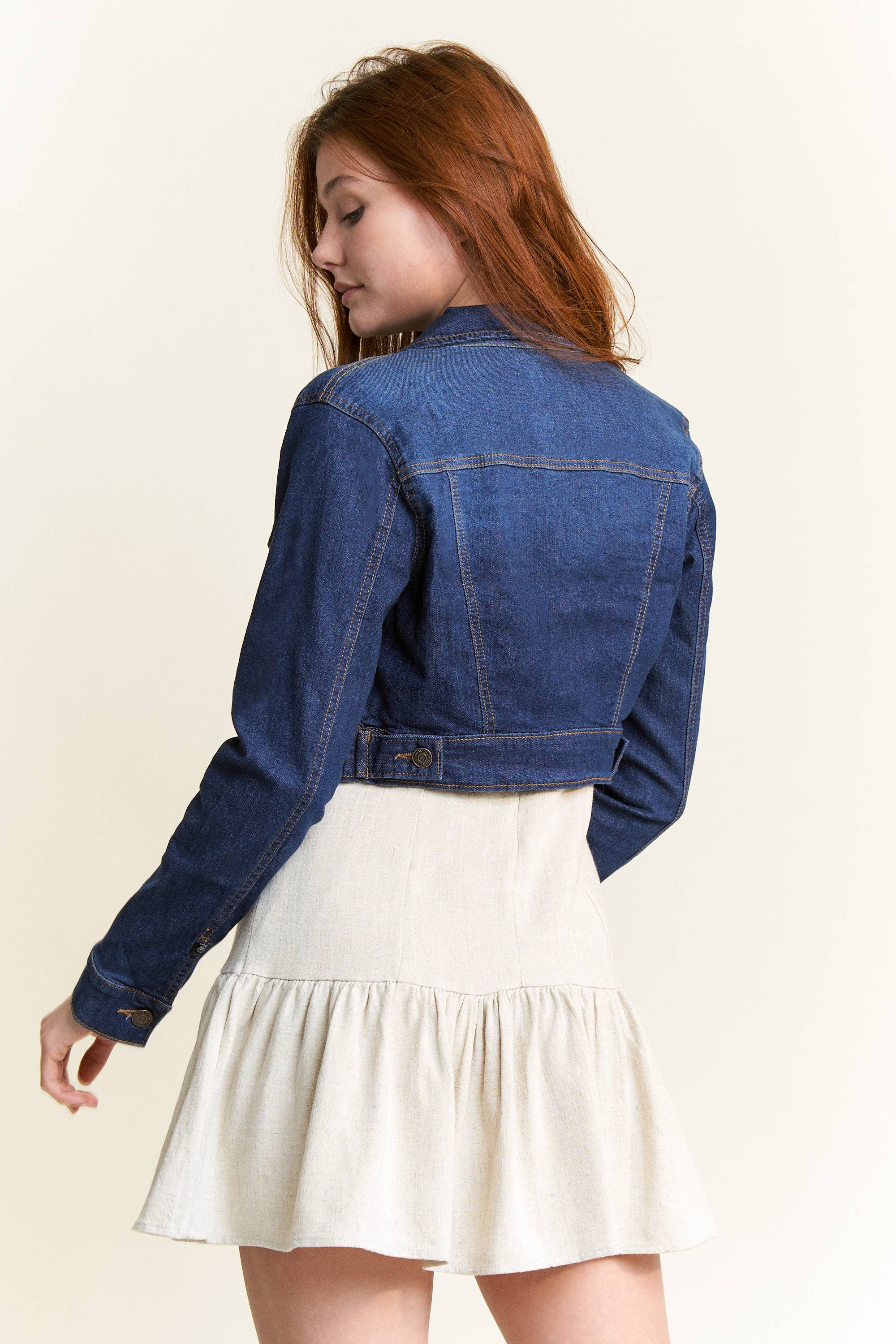 OSCURO PRE PACK Chaqueta Vaquera Básica Recortada EJ2056 de venta al por mayor en Faire8