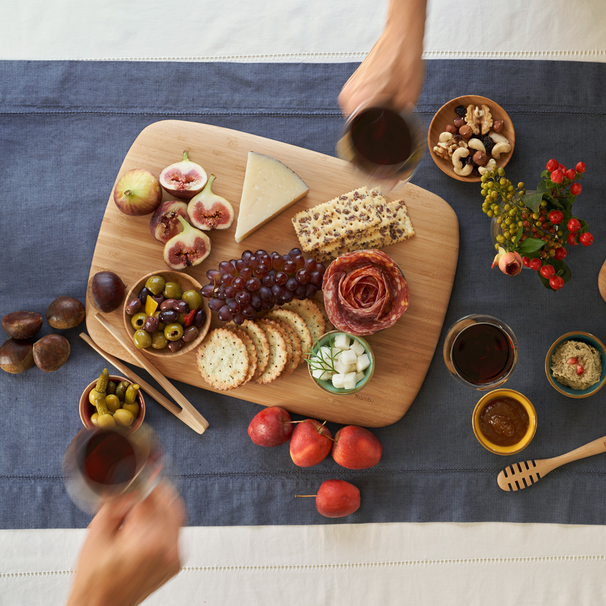 bambu® - Wholesale Cutting Board - Classic Bamboo Cutting and Serving Board9