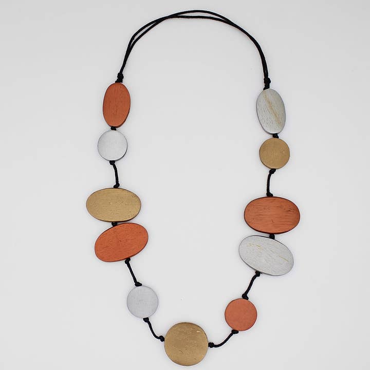Collier de perles en bois Journi en bronze pour la vente par Sylca Designs