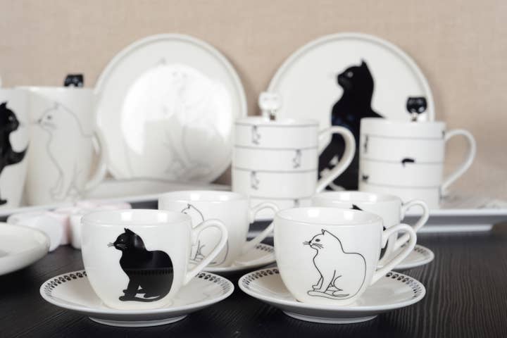 AULICA - Wholesale Coffee/Tea Cup - Black And White Cat Coffee Cups With Saucers - Set Of 4