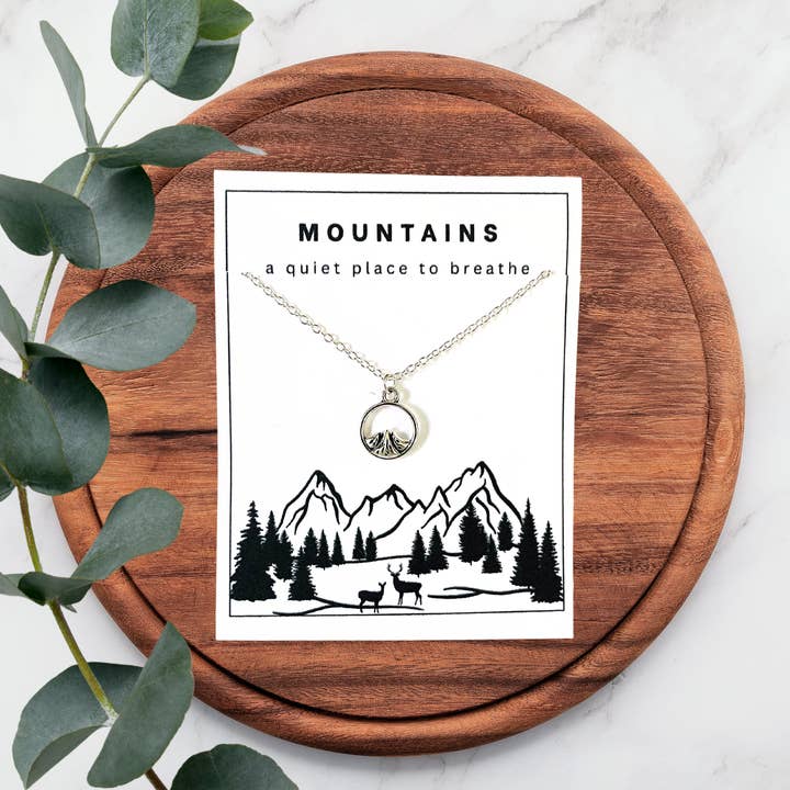 Camping | Collier Montagne pour la vente par Janes Goods