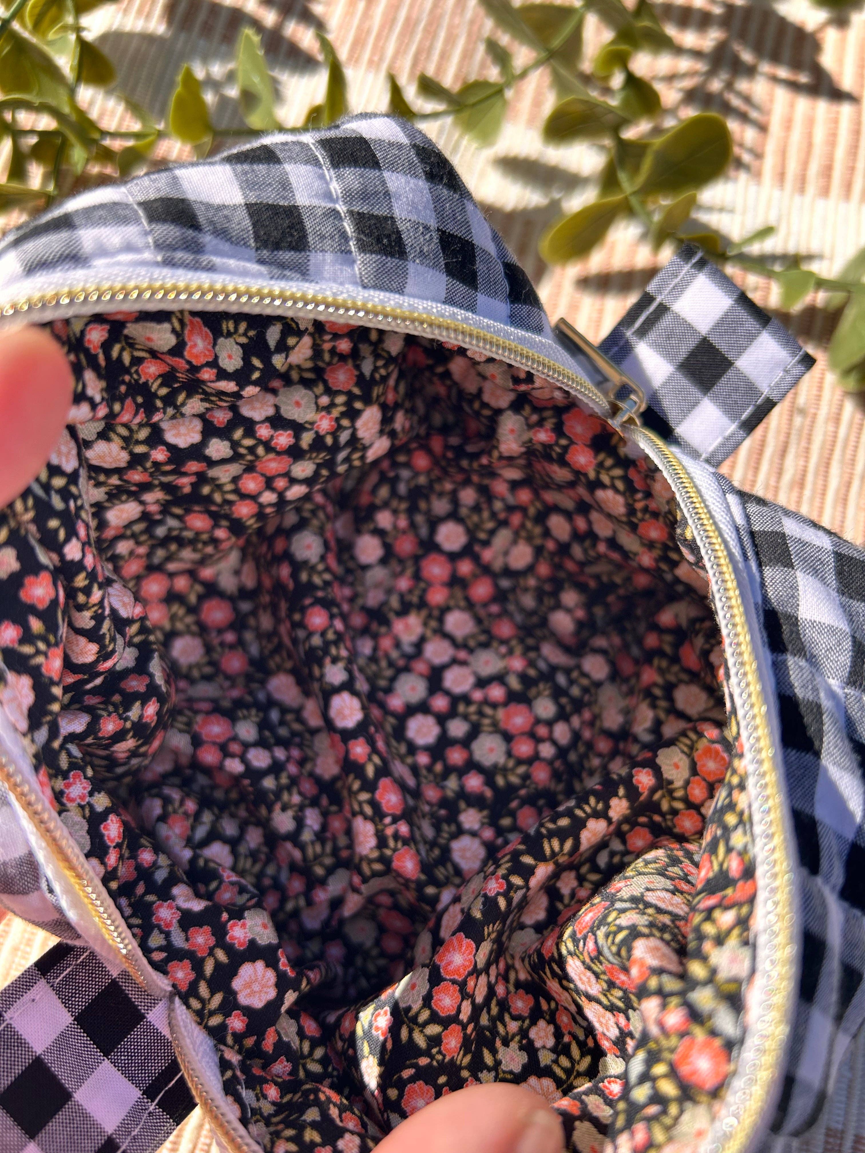 DaintyLuxeAU - Wholesale Makeup/Cosmetic Bag - Mini Makeup Bag3