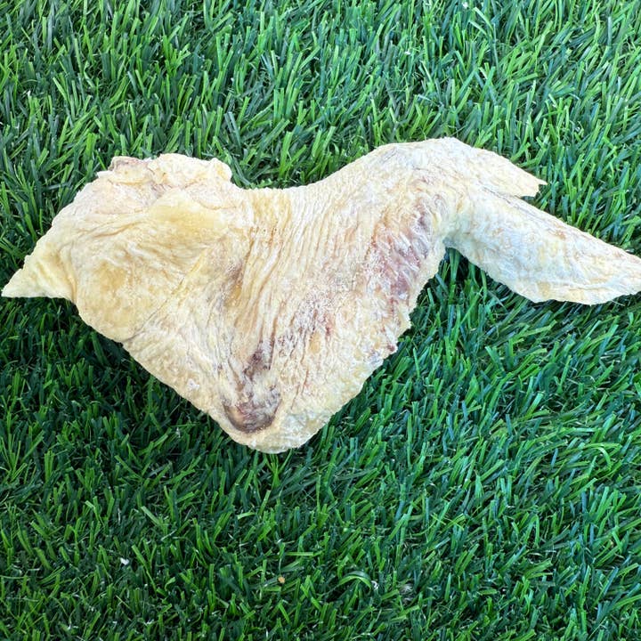Golden Nibbles - Wholesale Pet Treats - Dog - Chicken Wing - Freeze-Dried Treat/Chew for Dogs3