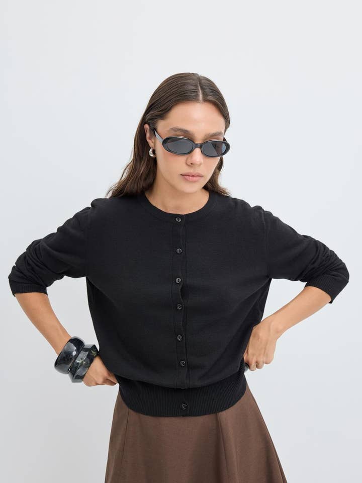 Round Neck Buttoned Knit Cardigan Black for wholesale by Kadriye Baştürk