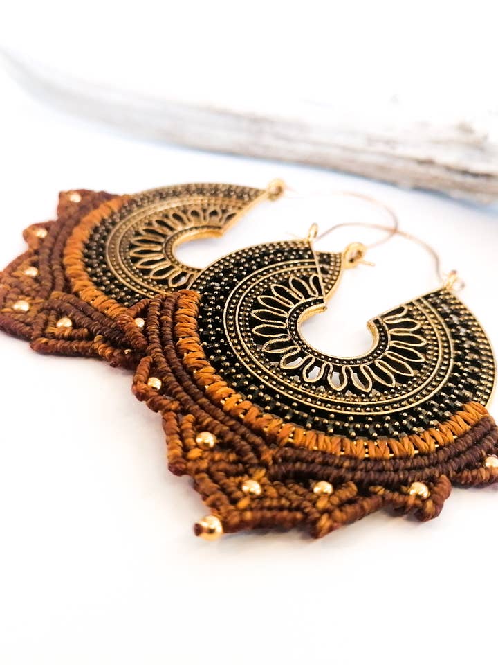 Earrings - MANDALA - Gold - Camel for wholesale by De fil en vadrouille