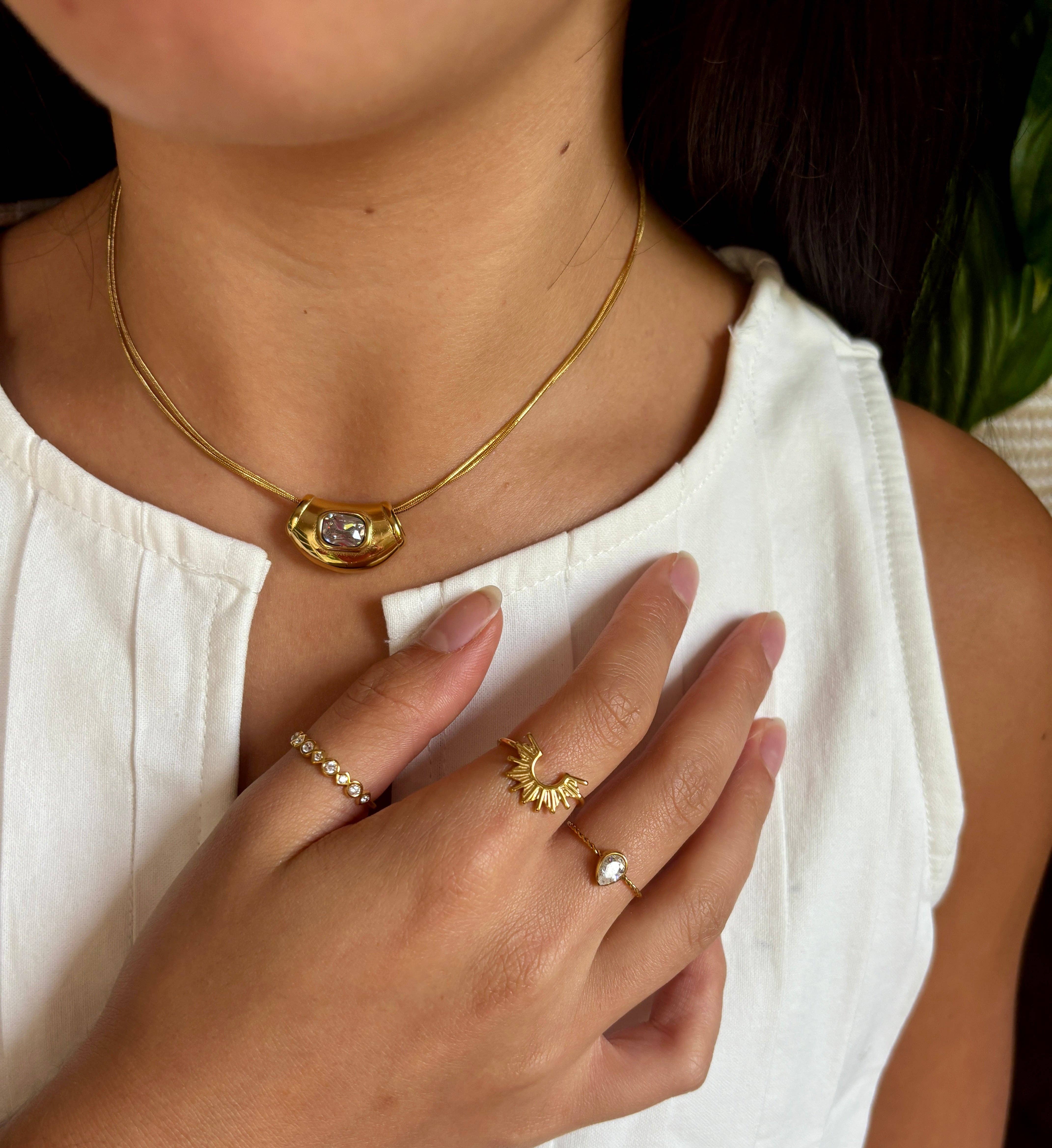 Ocean Ripples – wholesale Jewellery set – 18ct Gold Plated Cubic Zirconia Sun & Drop Stacking Ring Set4