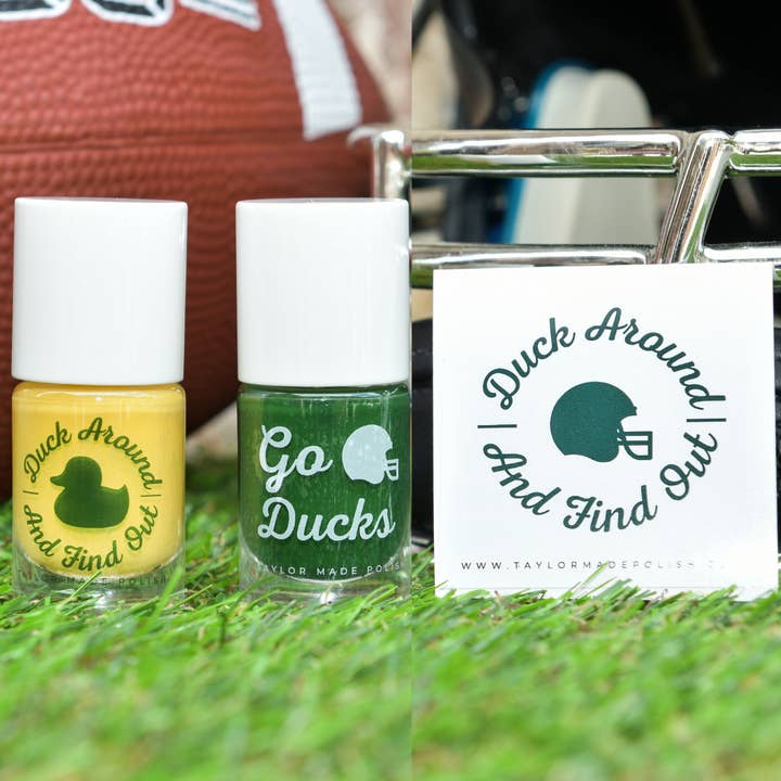Vernis à ongles Game Day Ducks de l'Université de l'Oregon pour la vente par Taylor Made Polish