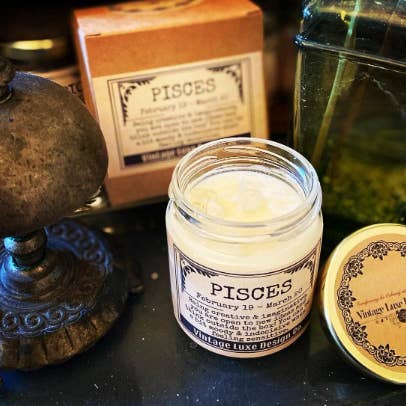 Vintage Luxe Design Co. - Vendita all'ingrosso Candela in vasetto - Candela Zodiac Horoscope in cera di soia con cristalli infusi6