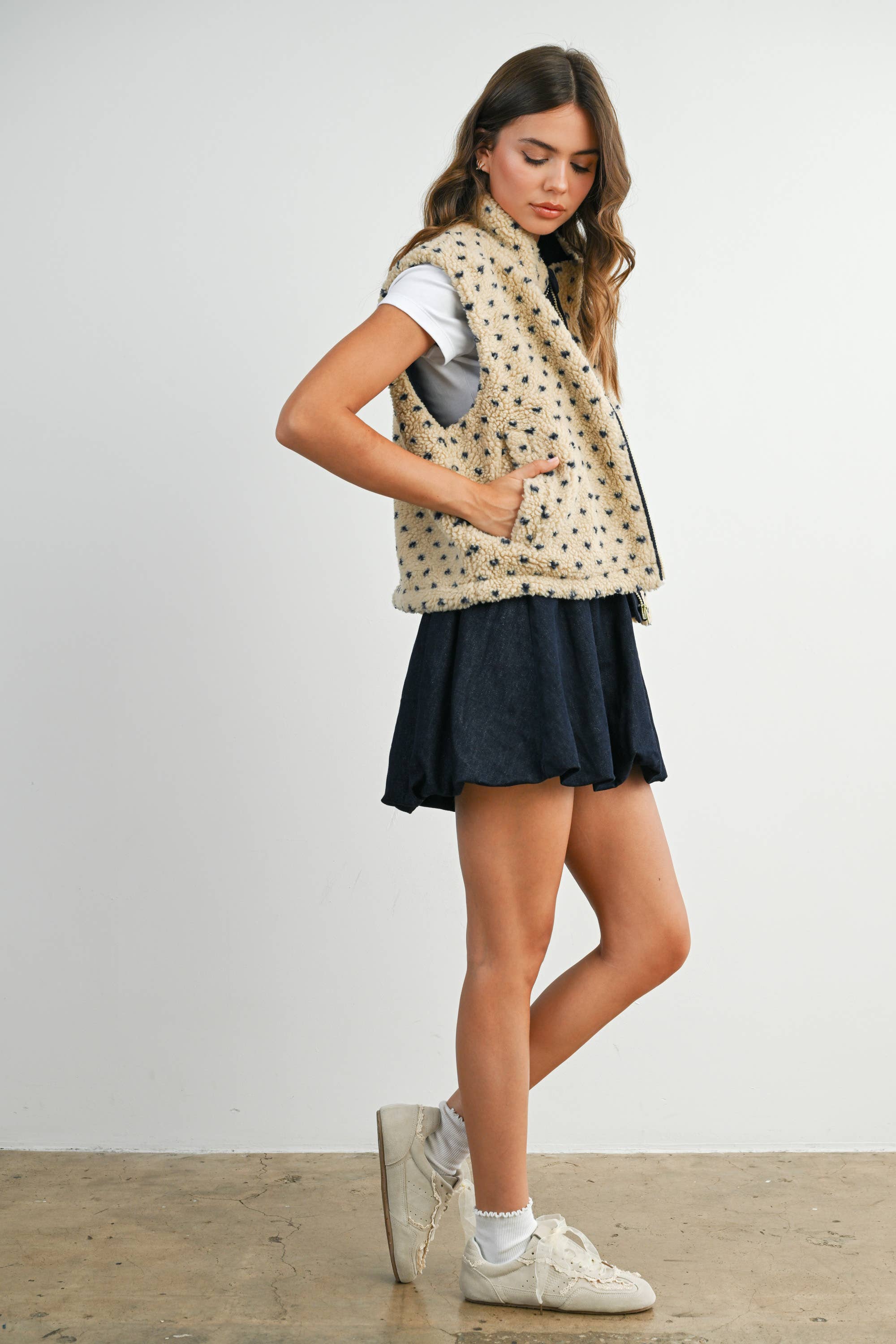 BUTTERMELON - Wholesale Jacket - Women's - Floral Fleece Sleeveless Vest - BMJ784922