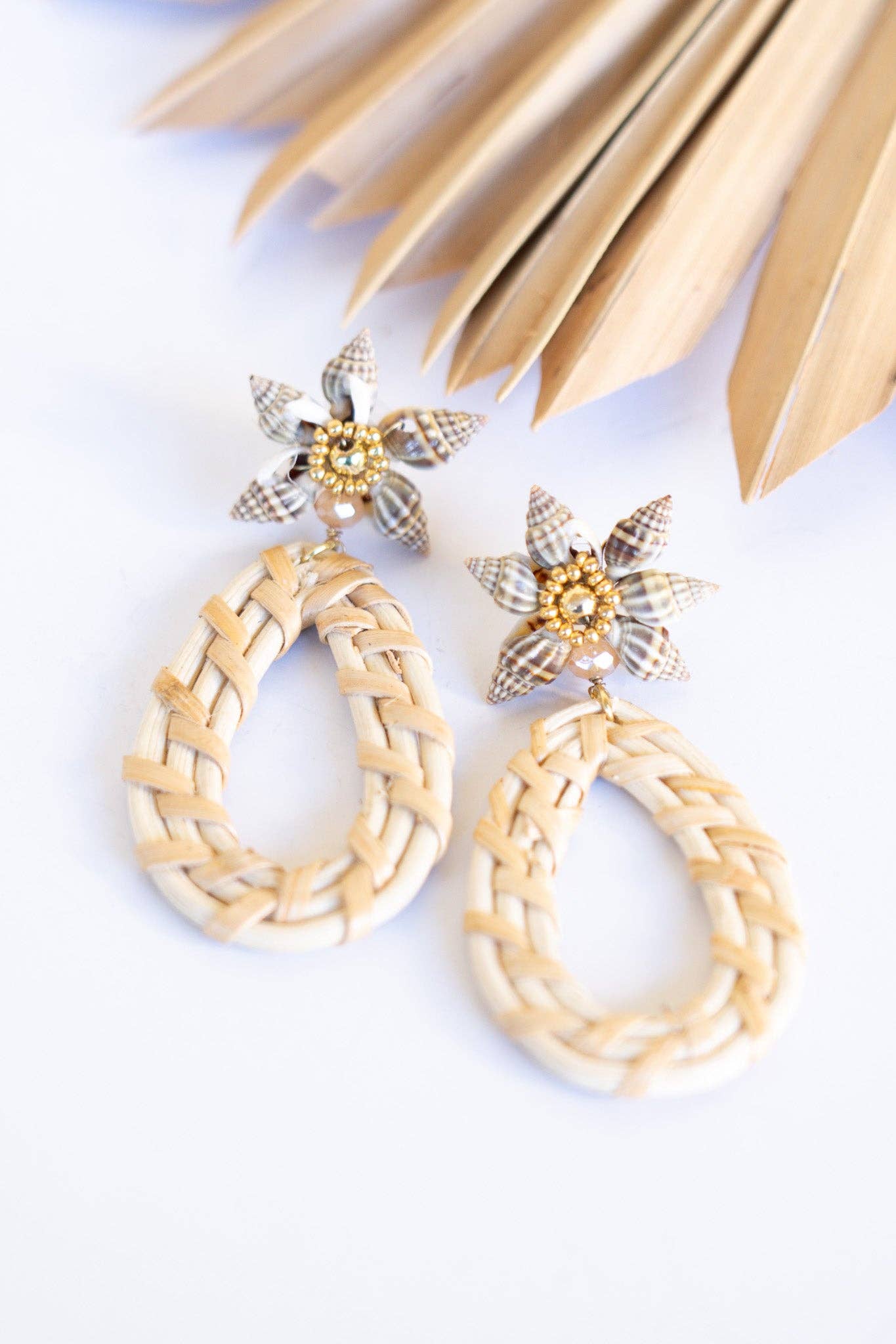 Bali Queen - Wholesale Dangle Earrings - Rattan Babylon Shell Earring1