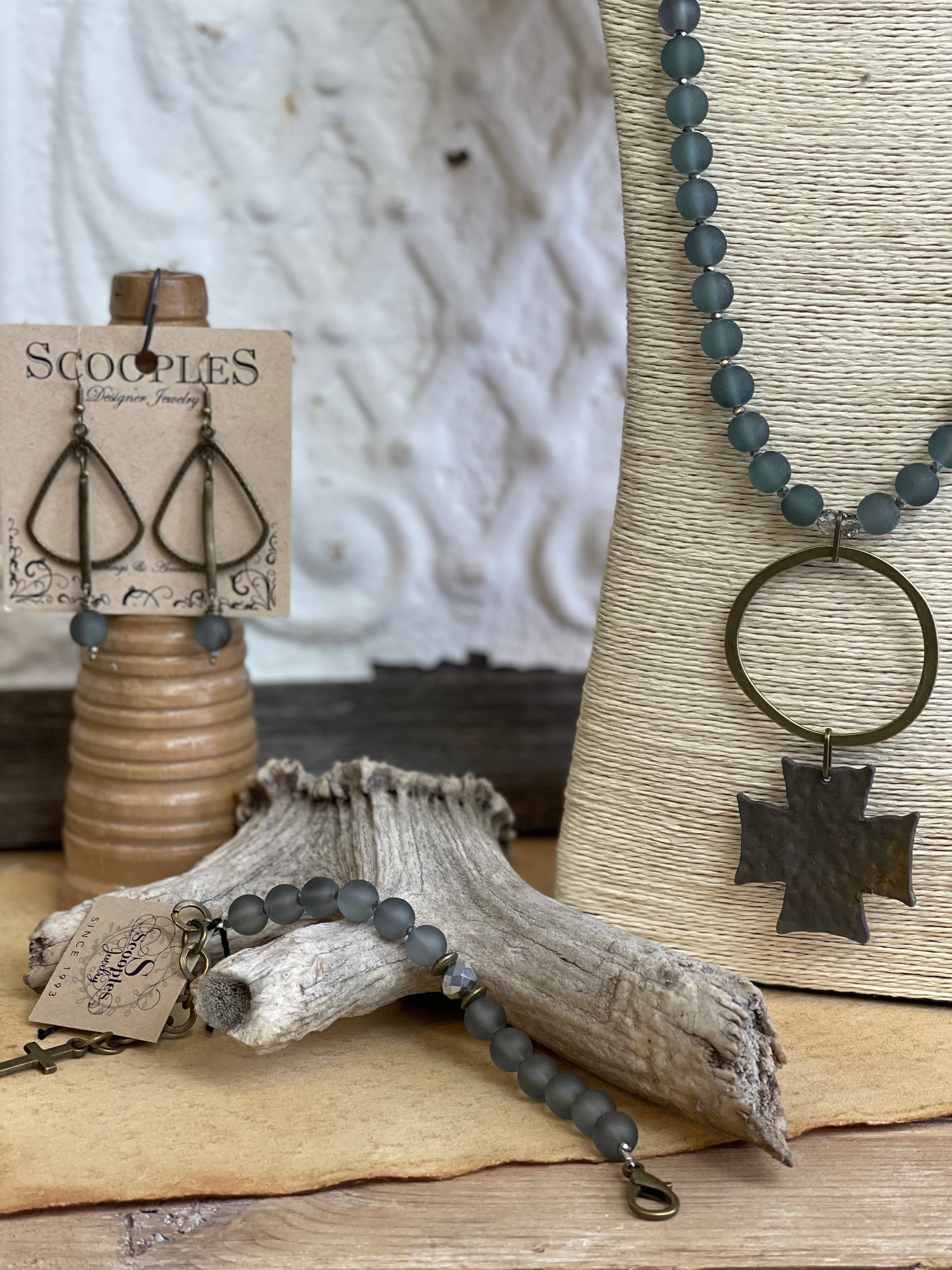 Scooples Jewelry - Venta al por mayor Pendientes de aro - Aro de Bar Ahumado3