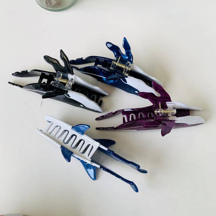 ACCITY - Wholesale Hair Clip - Women's - OCEAN WHALE SHELL FISH SEASHELL HAIR CLAW CLIPS_CWAHA075142