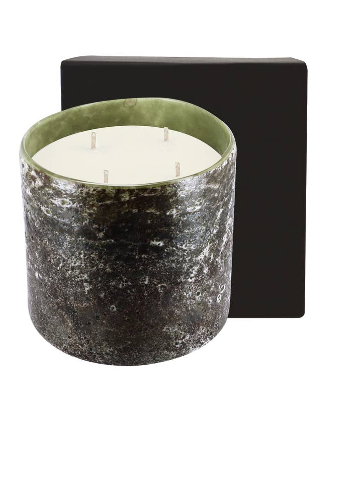 Celestial Green Candle 3.9 kg Star Anise for wholesale by Les Lumières du Temps