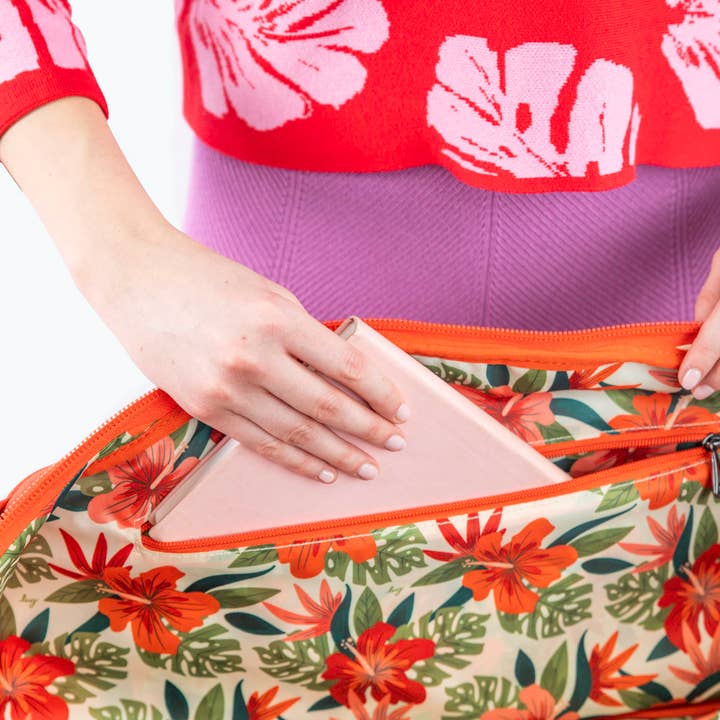 Lug - Wholesale Weekender Bag - Women's - Barnstormer Rolling Duffel Bag21