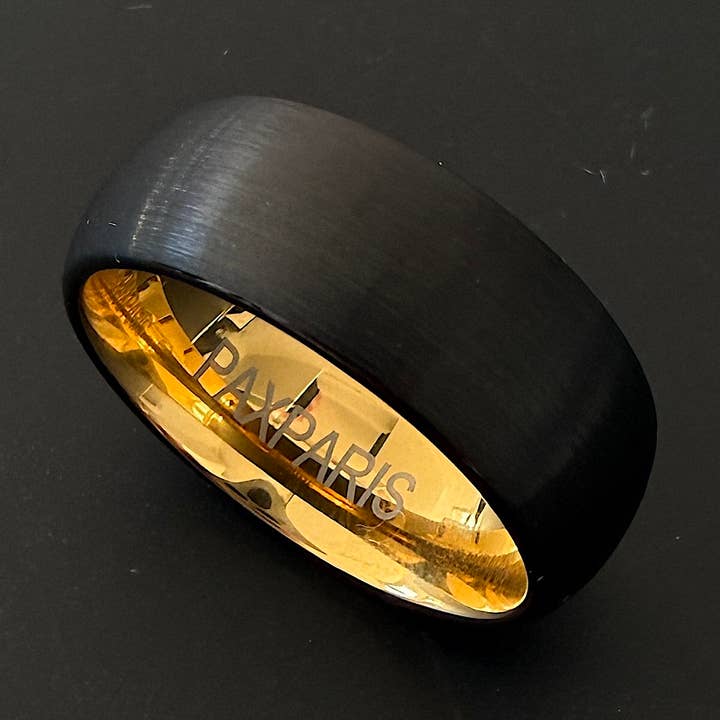 Anello da uomo in tungsteno - Nero spazzolato con oro, 8mm per la vendita all'ingrosso da parte di PAXPARIS