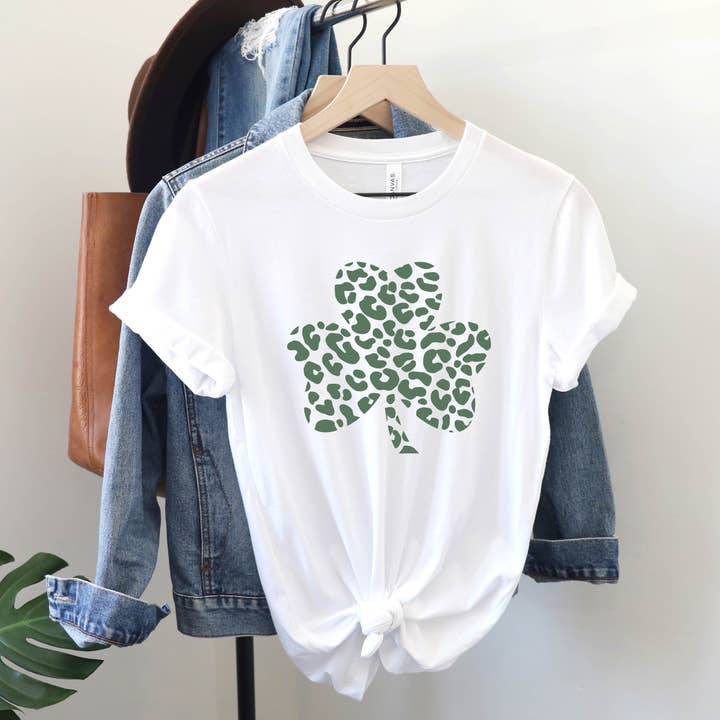 T-shirt Shamrock blanc pour la vente par Memphis Supply Co
