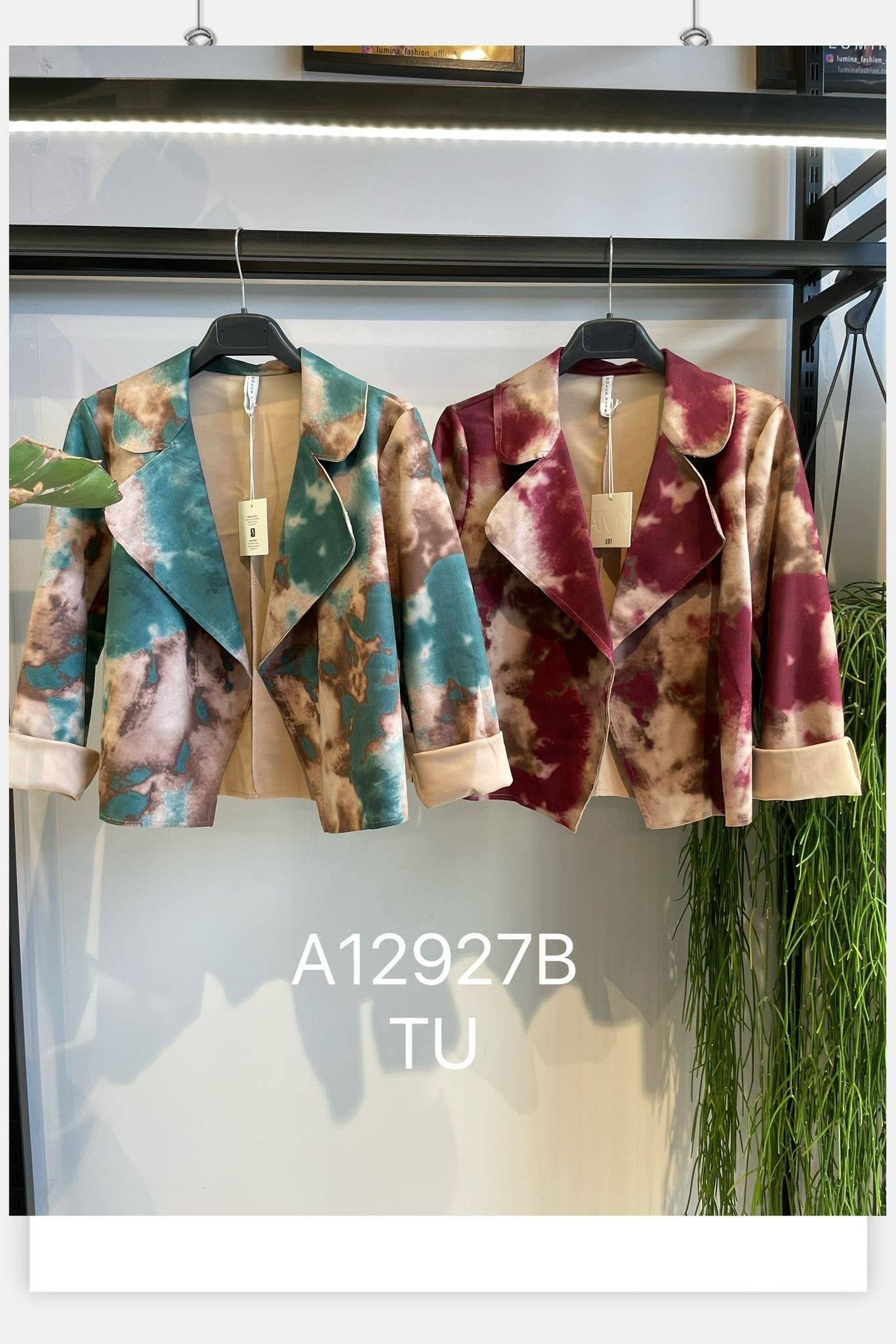 SWEET MAGIC MODA Y COMPLEMENTOS - Vente Veste – femme - Veste courte imprimée en suède0