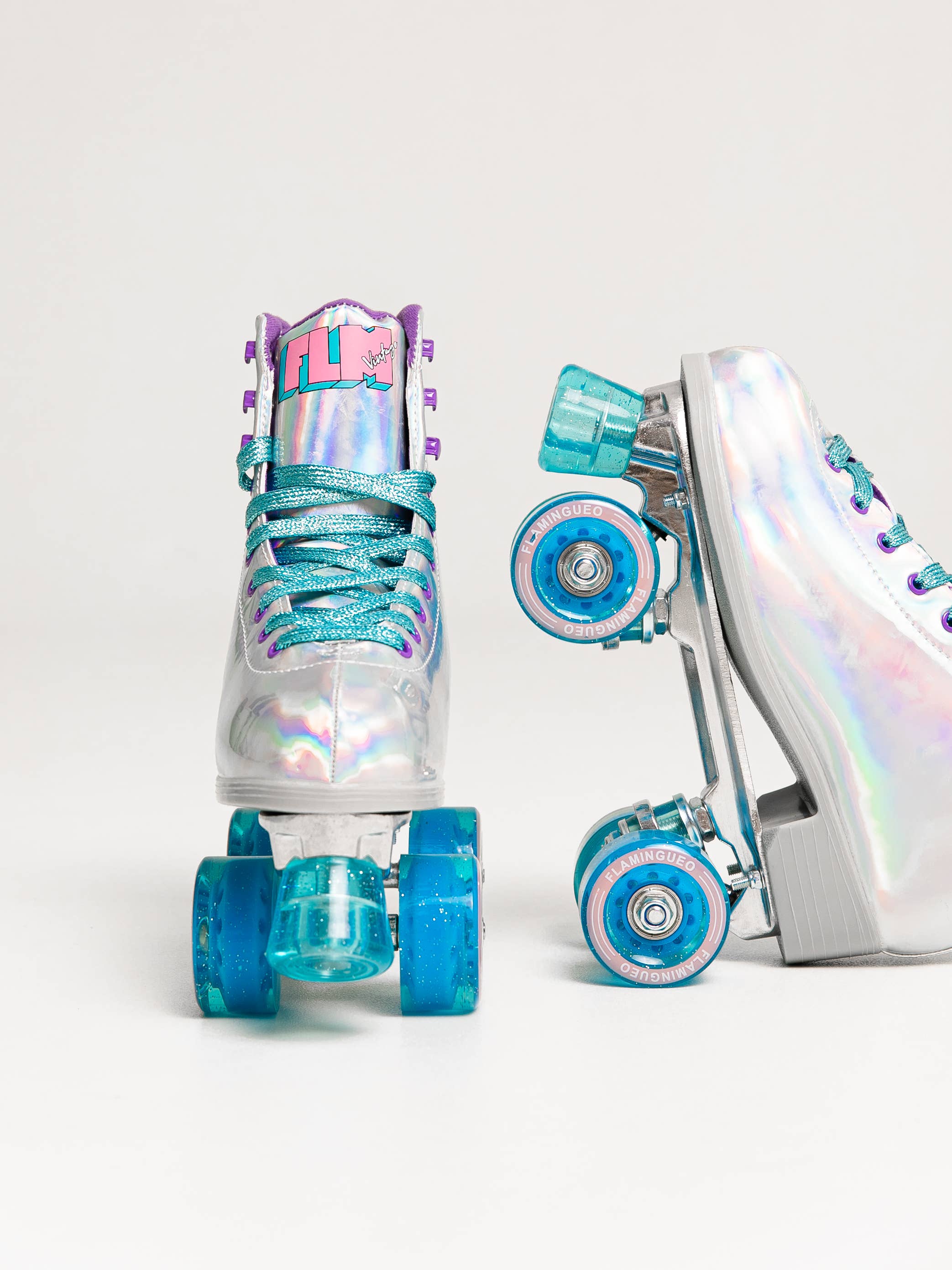 Flamingueo - Wholesale Sporting Accessories - Skates 4 Wheels Holographic 3