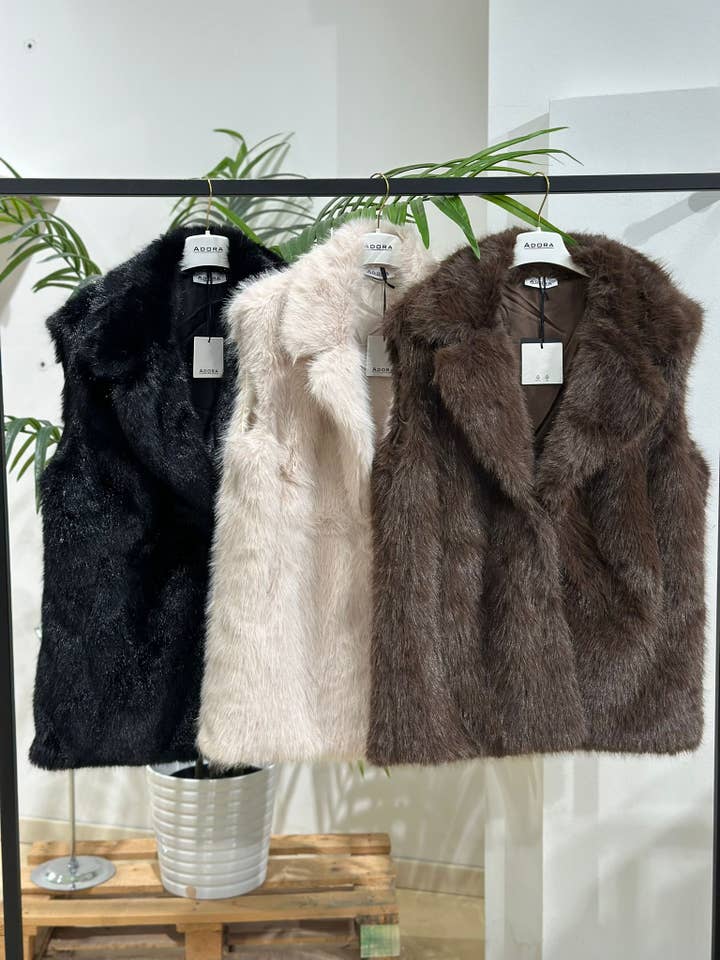 Gilet en fausse fourrure pour la vente par ADORA