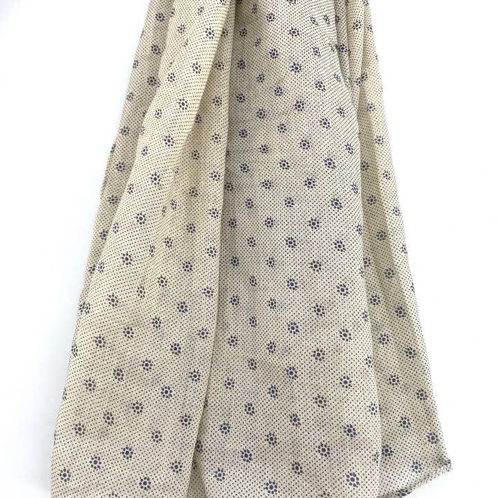 Maison Unik Accessoires – wholesale Scarf clip – Women's – Cotton scarf for men or women2