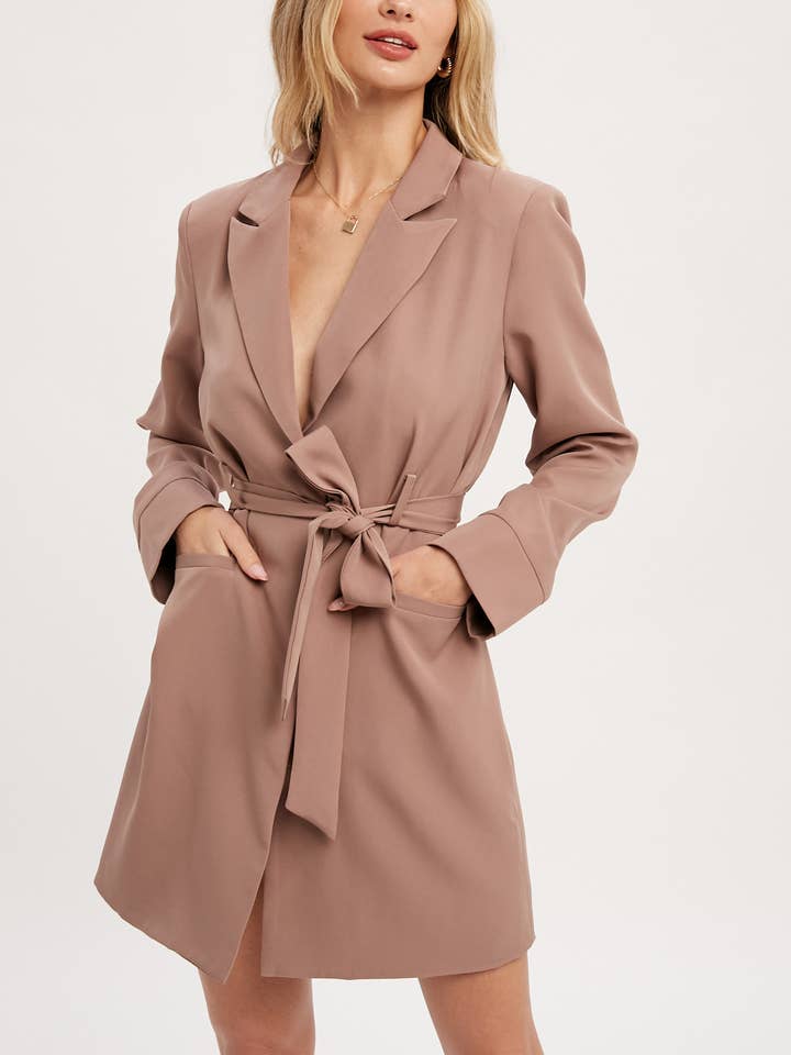 BELTED OVERSIZE BLAZER for wholesale by Bluivy