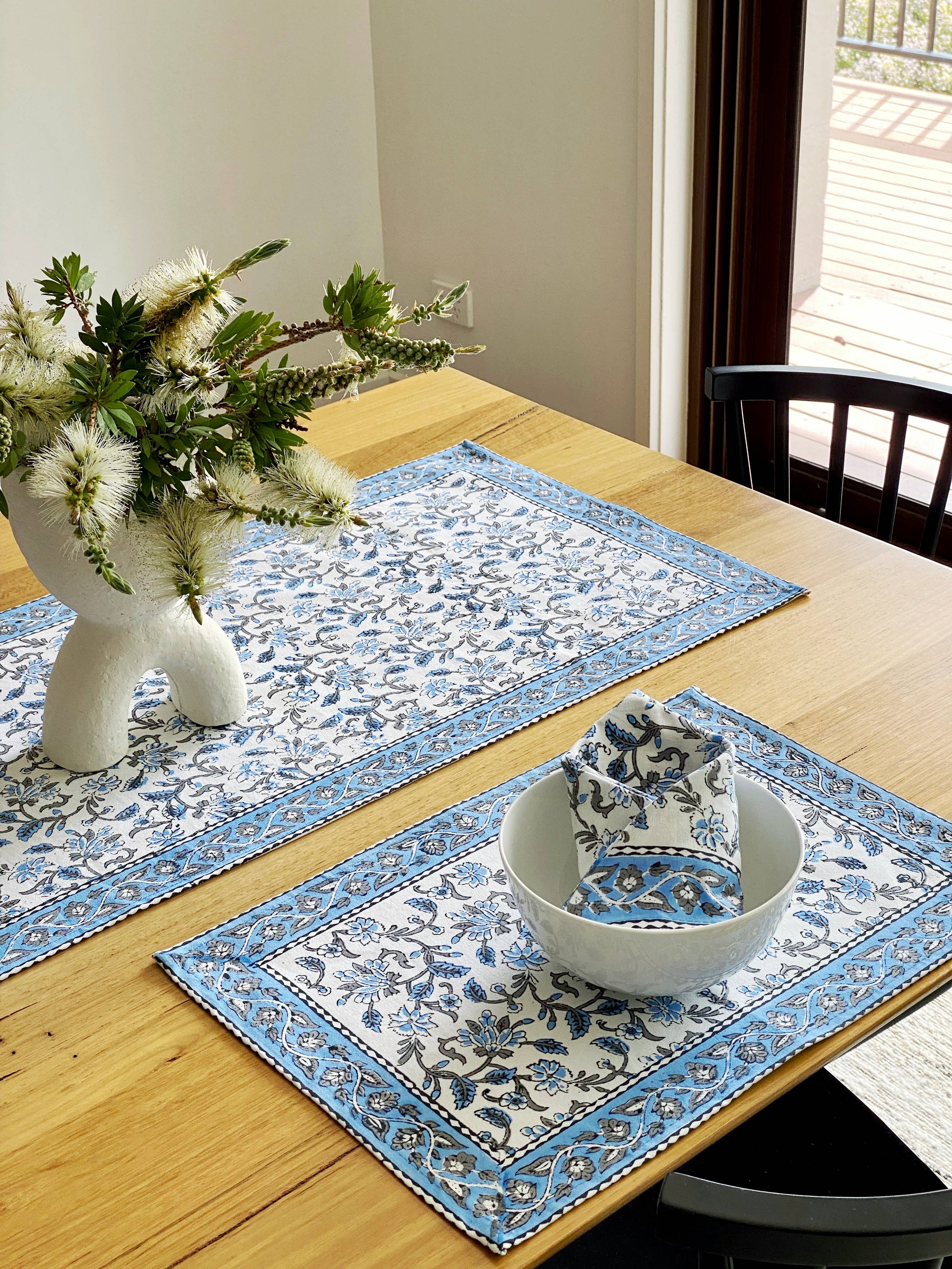 Status Collections - Vente Nappes - Sets de table en toile imprimée à blocs bleu/blanc S/4 32x48cm1