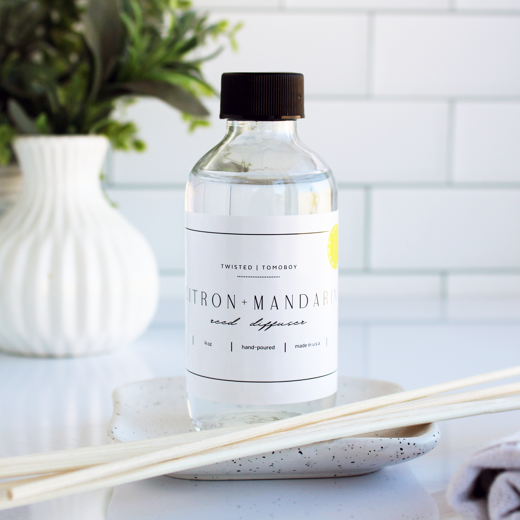 Twisted Tomboy | Bath+Body+Shower+Shave - Wholesale Reed Diffuser - Home Collection | Reed Diffusers (4 oz.)6