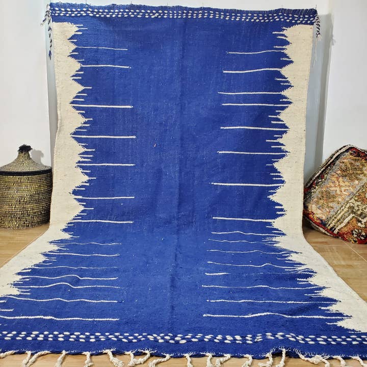 Authentic Hand-Knotted Beni Ourain Wool Rug 150× 250 cm 213 for wholesale by Maroccarpets Poufs and pillows wholesale +31648976894