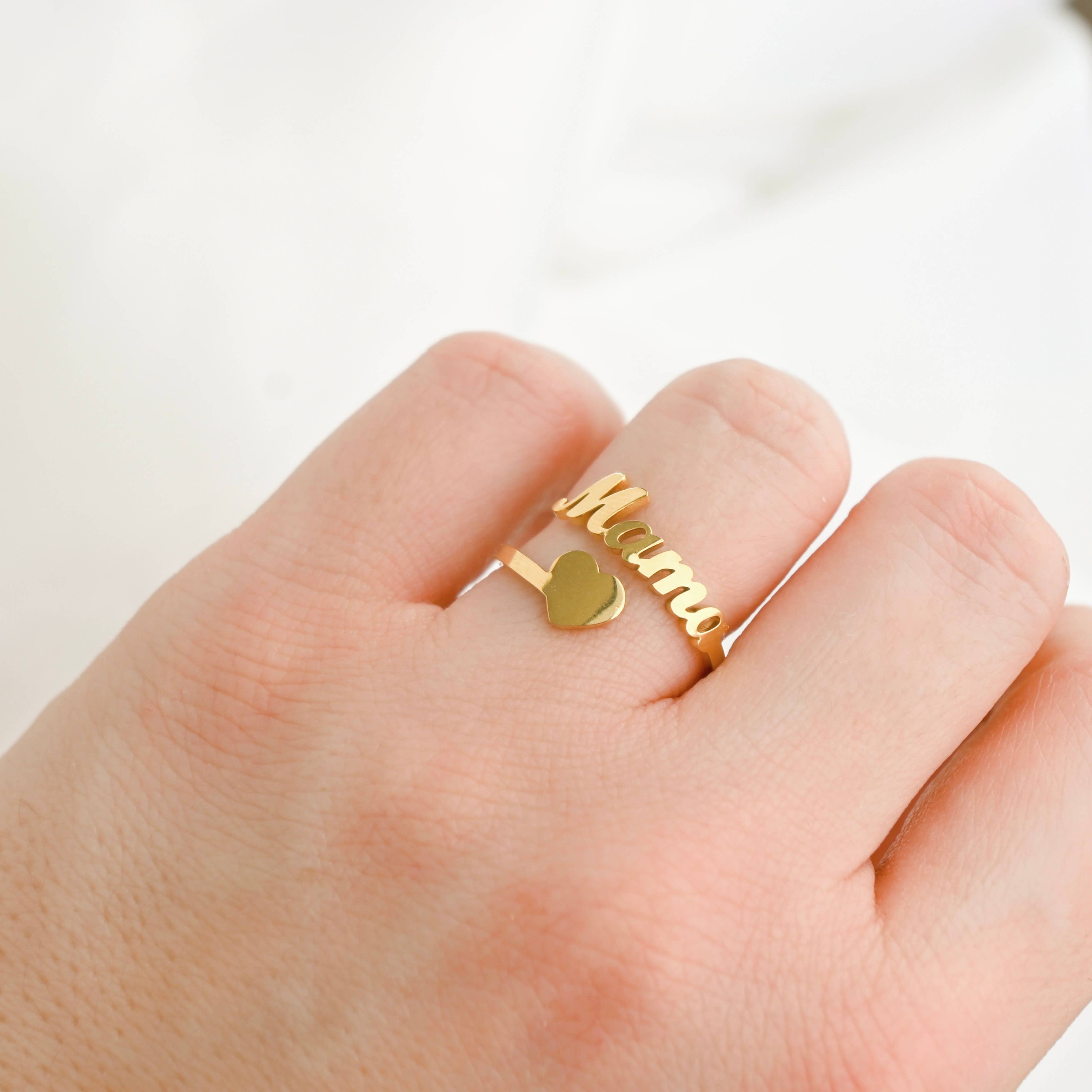 Blueyejewelry – wholesale Band/Stackad Ring – Mama hjärtring - Öppen guldmama-ring - Smyckesgåva till mamma0