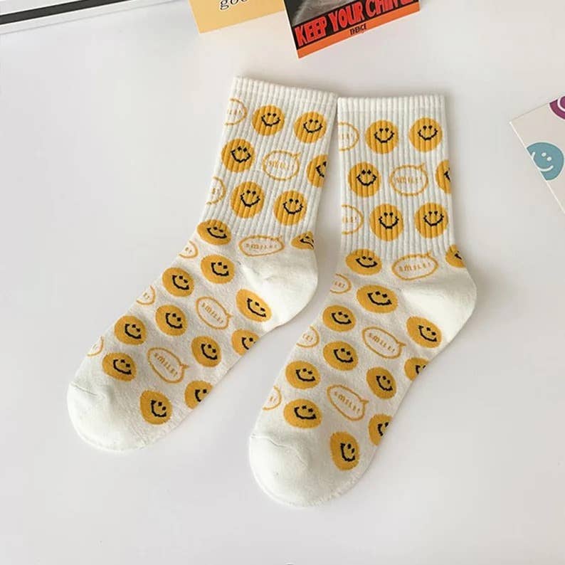 Weavey Studio – wholesale Socks – Unisex – Happy Smiley Face Socks (High Ankle)3