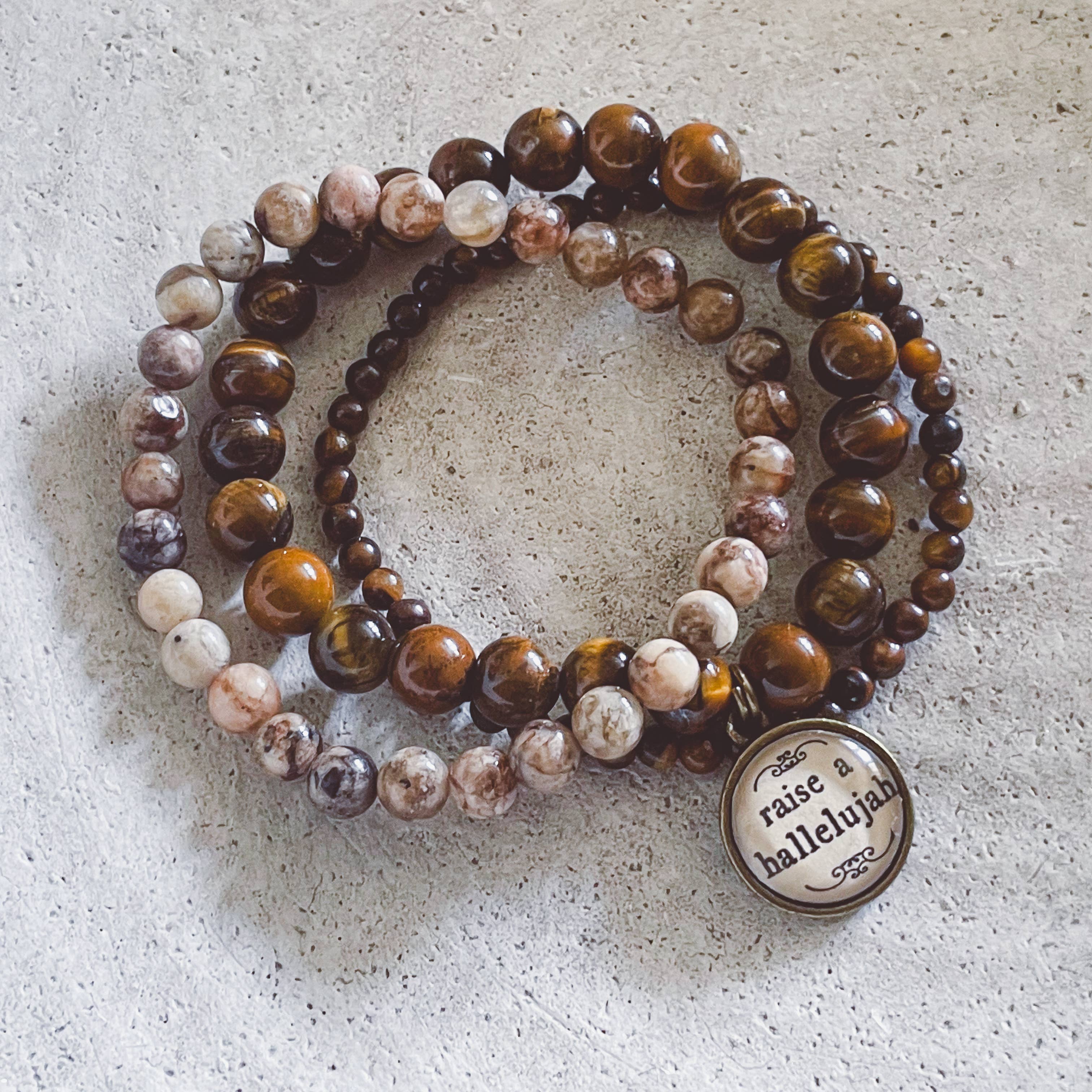 Ivy Barn Designs - Vente Parures de bijoux - Empilements de bracelets chrétiens perlés + colliers inspirants8