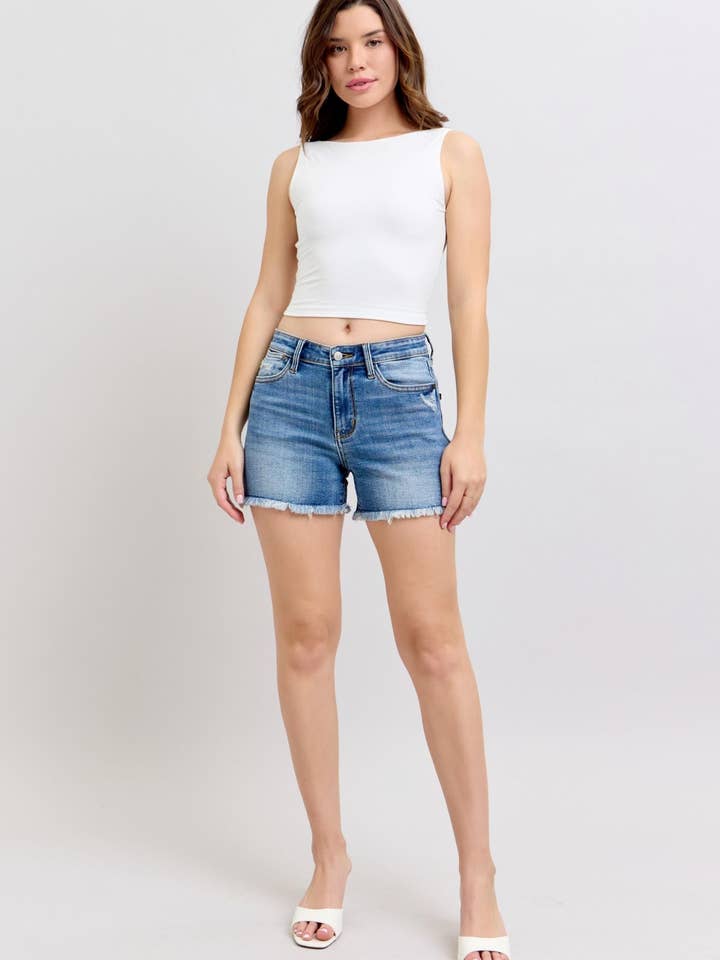 Watermelon Apparel – wholesale Shorts – Dam – Judy Blue Högmidjade Vintage Tvättade Shorts med Fransad Kant Shorts5