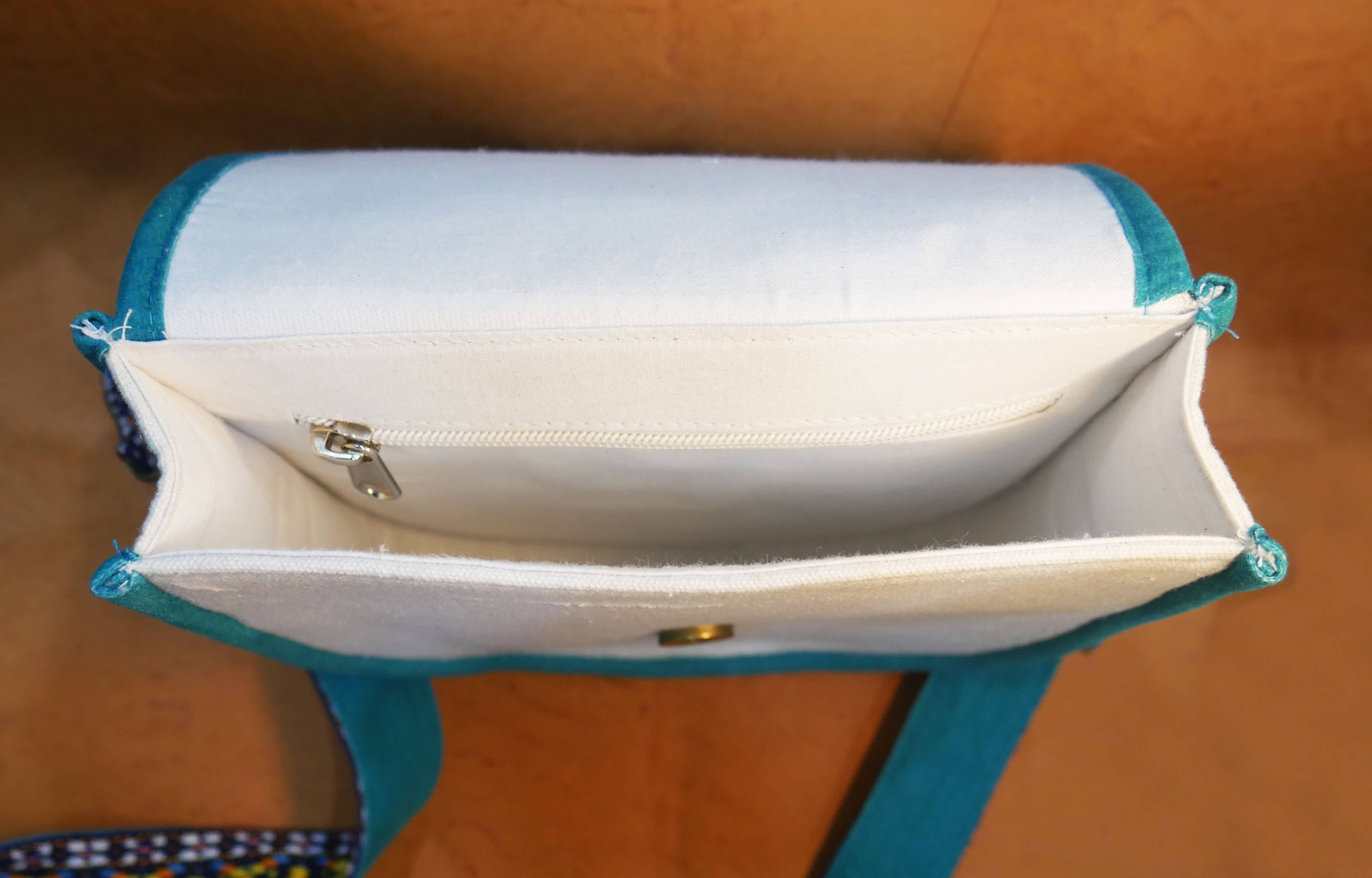 KANGURAH - Wholesale Crossbody Bag - Unisex - Black Bear-paw Native American Beaded Canvas Crossbody Bag3