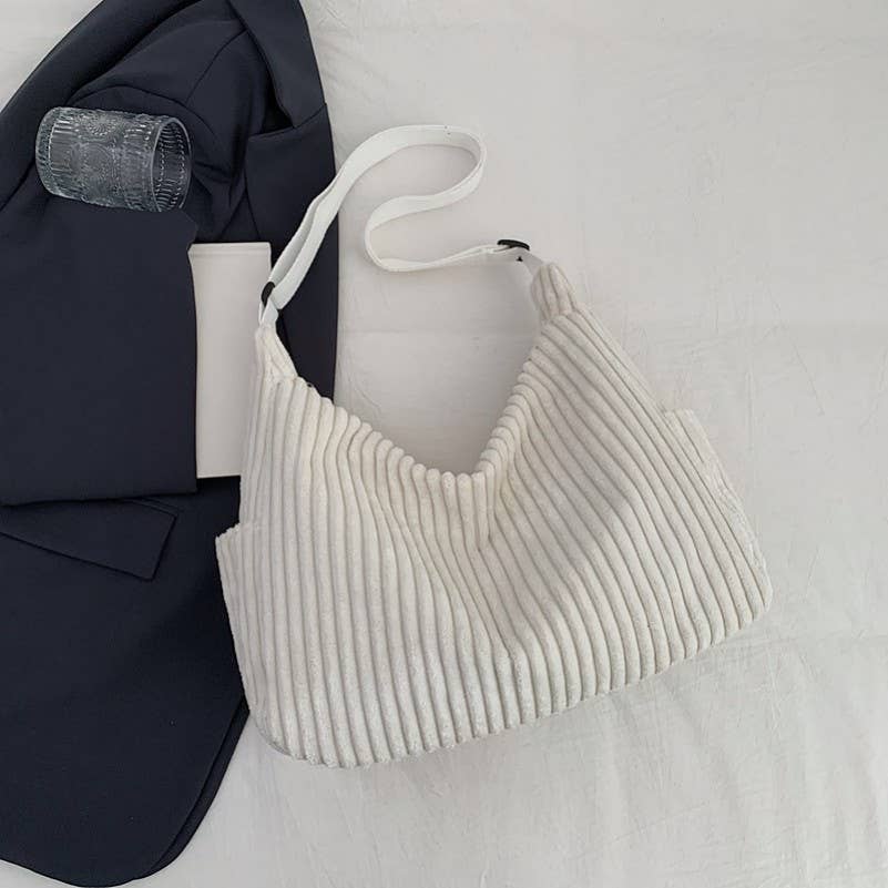 JOSSLYN by wall to wall – wholesale Axelremsväska – Dam – Corduroy casual quiltad axelväska | 40P5824