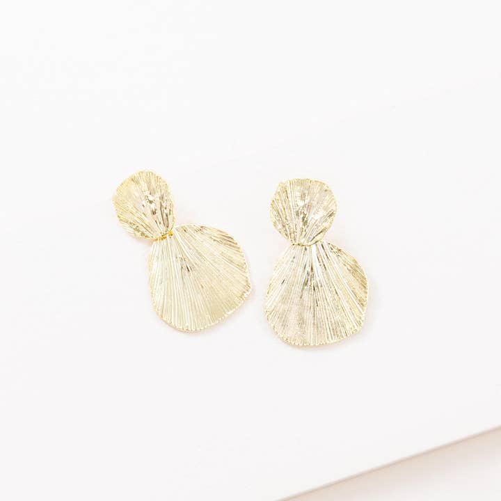 Lovoda - Wholesale Dangle Earrings - Gold Shell Drop Earrings4