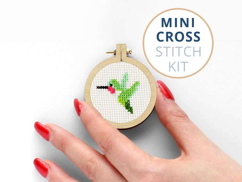 Stitchonomy - Wholesale Embroidery/Cross Stitch Supplies - Mini Hummingbird Cross Stitch Kit 5CM/2"1
