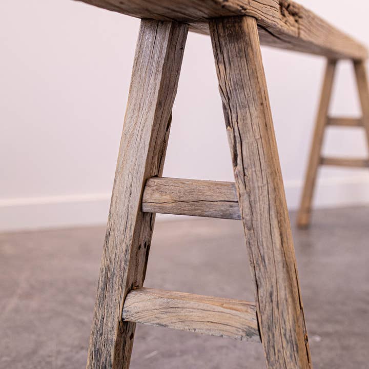 Luxe B Co – Großhandel Bänke – Vintage-schmale Holzbank aus wiederverwendetem Ulmenholz2