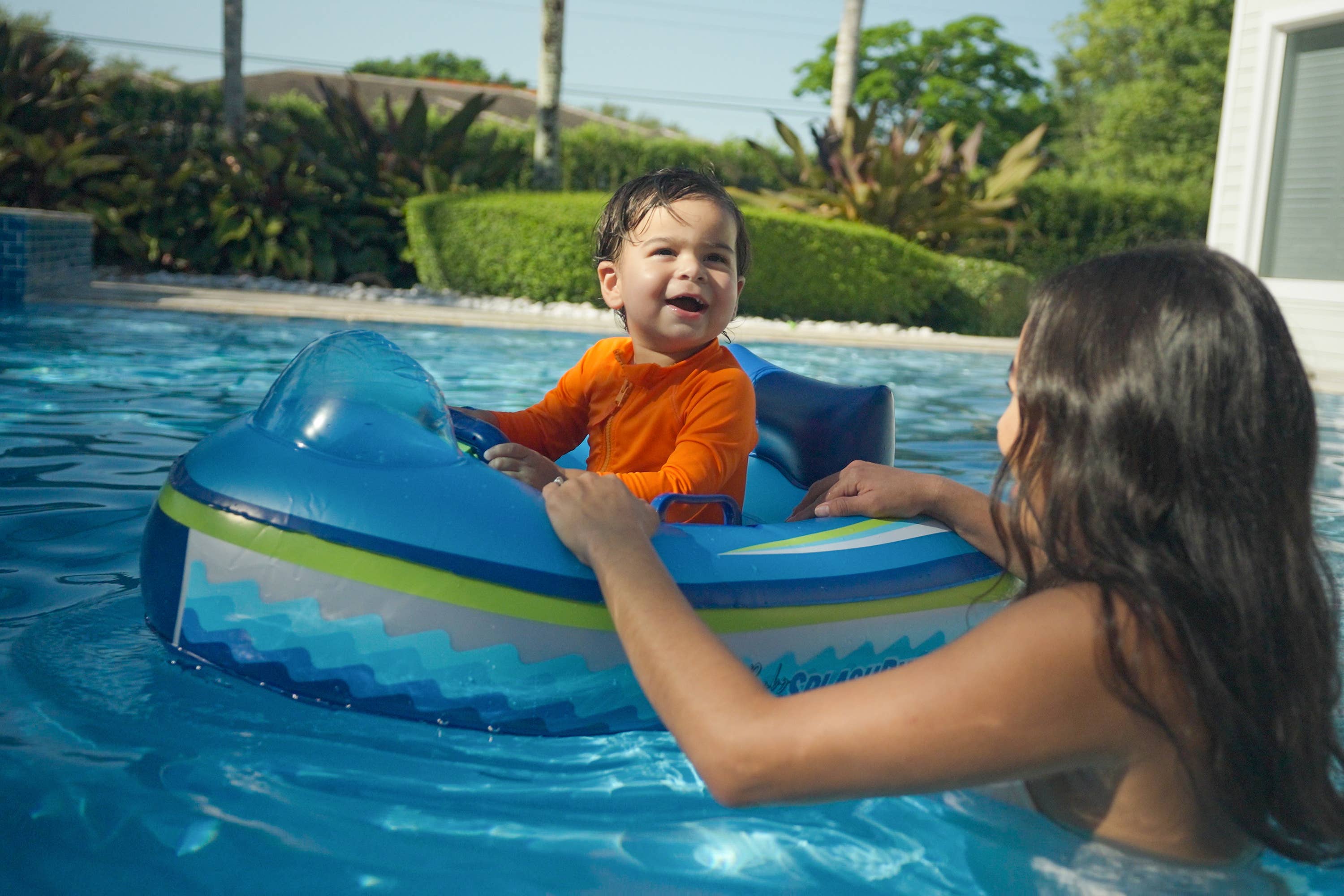 PoolCandy - Wholesale Inflatables - Baby Runner - Remote Controlled Motorized Baby Boat1