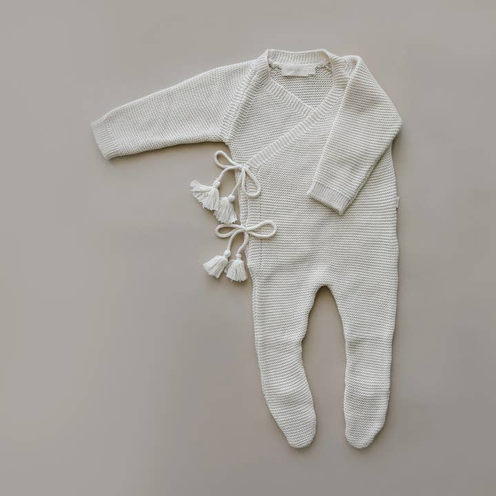 Mono de punto con pies | Natural para venta al por mayor de August River Co.