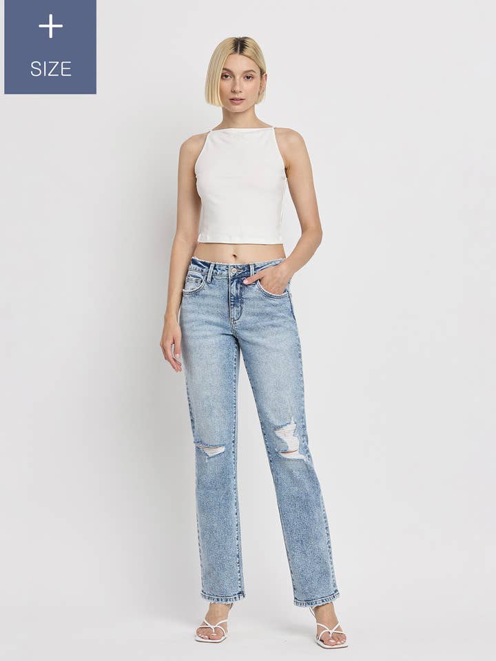 RECHTE JEANS MET HOGE TAILLE IN GROTE MATEN LV1245-P voor wholesale door Lovervet by VERVET