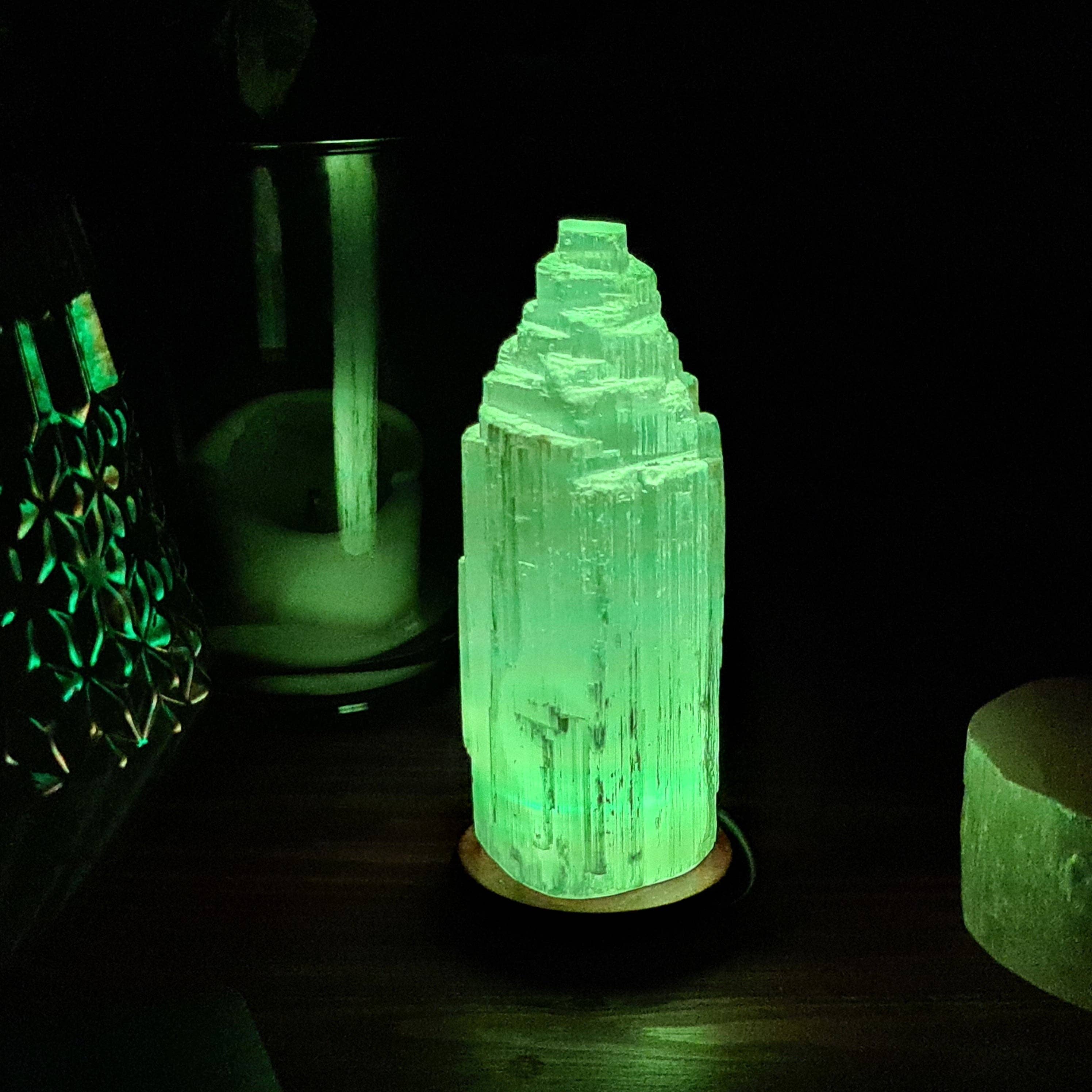 Gemstone Gifts Ltd. – wholesale Accent/desk lamp – Selenite USB lamp - Mountain (Colour changing)2