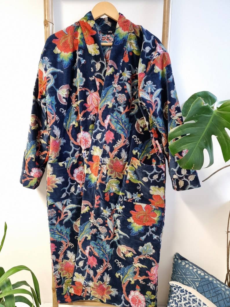 Essential Designs London - Vendita all'ingrosso Kimono - Donna - Giacca kimono unisex in velluto di lusso reversibile con stampa a colori misti1