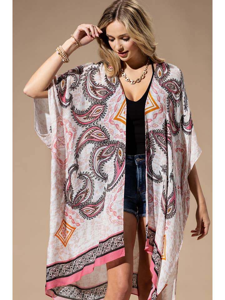 PAISLEY ROSA Kimono rosa com estampa paisley para venda a revendedores na Faire3